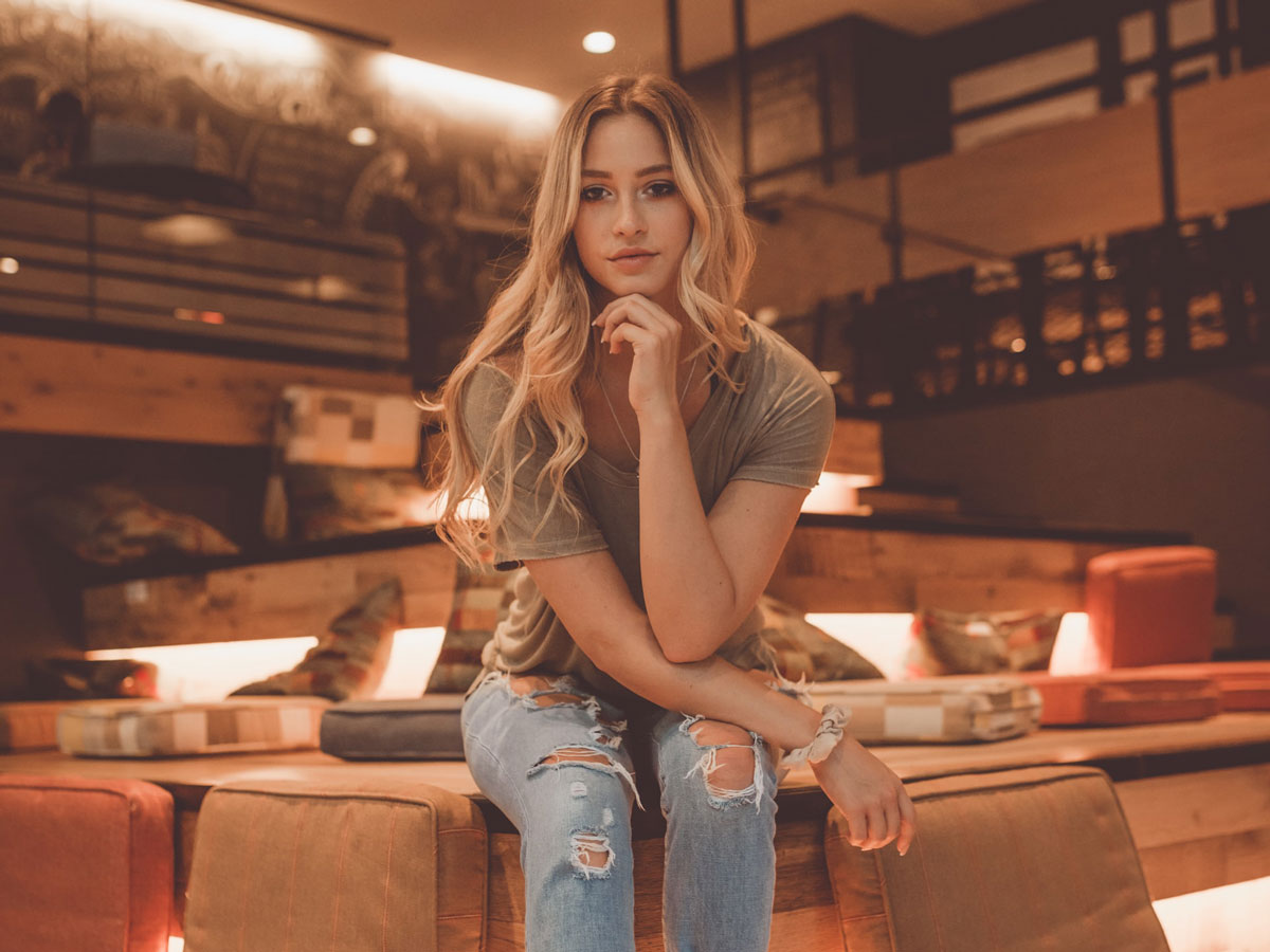 Find British Women for Marriage